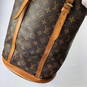 Sold - Louis Vuitton bucket gm